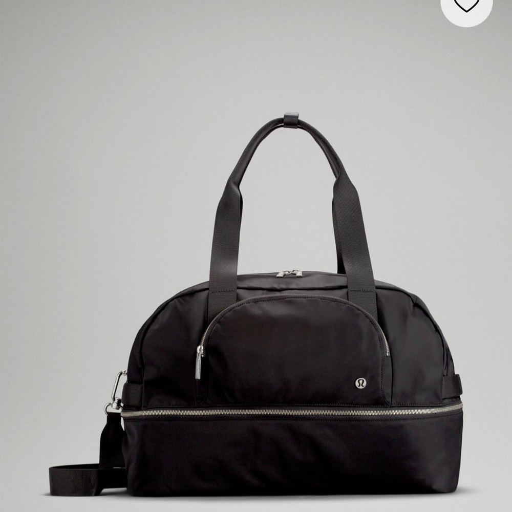 Lululemon city adventurer duffel bag - used in great condition